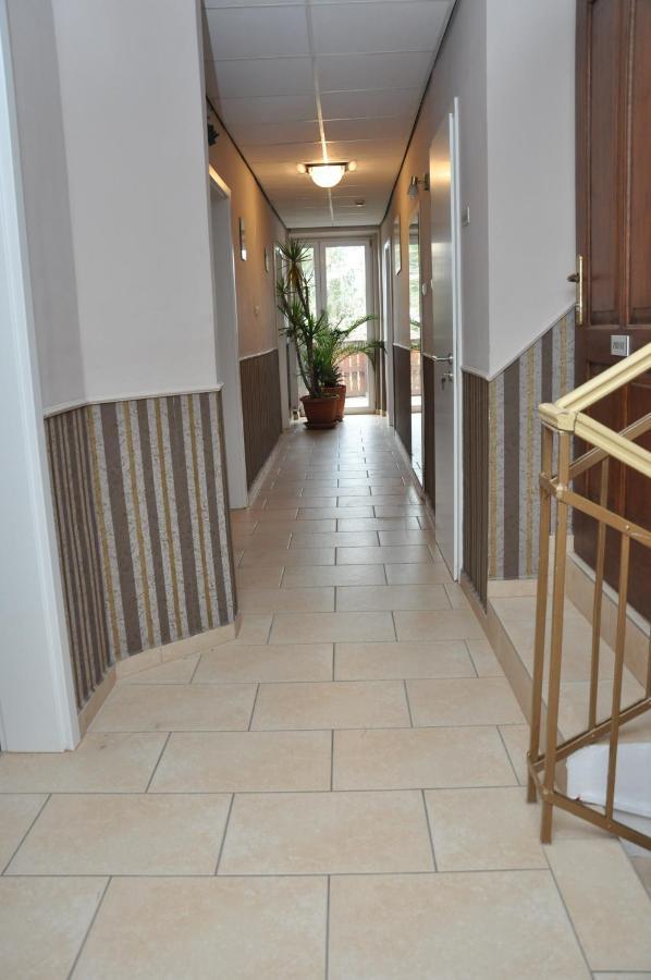 Bed and Breakfast Gloriett Panzio Fertoboz Экстерьер фото