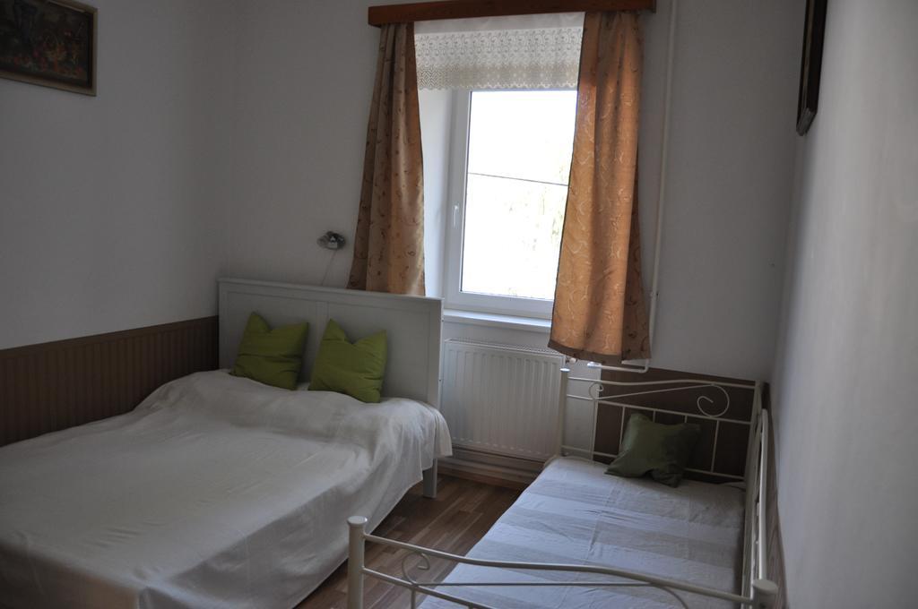 Bed and Breakfast Gloriett Panzio Fertoboz Экстерьер фото